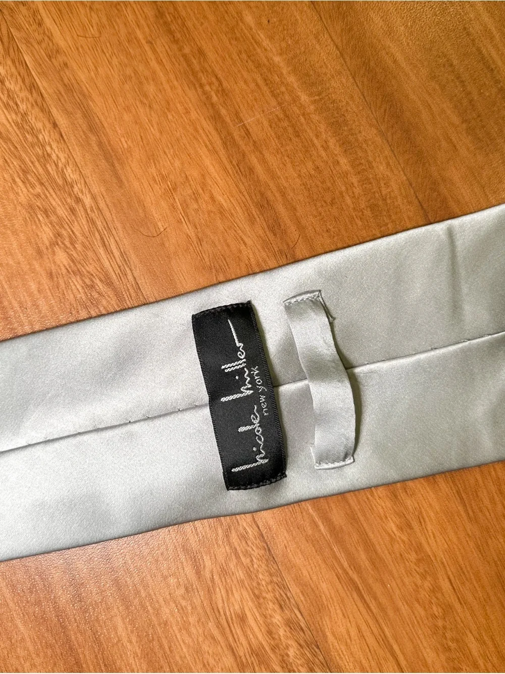 Silver Tie And Pocket Square Set